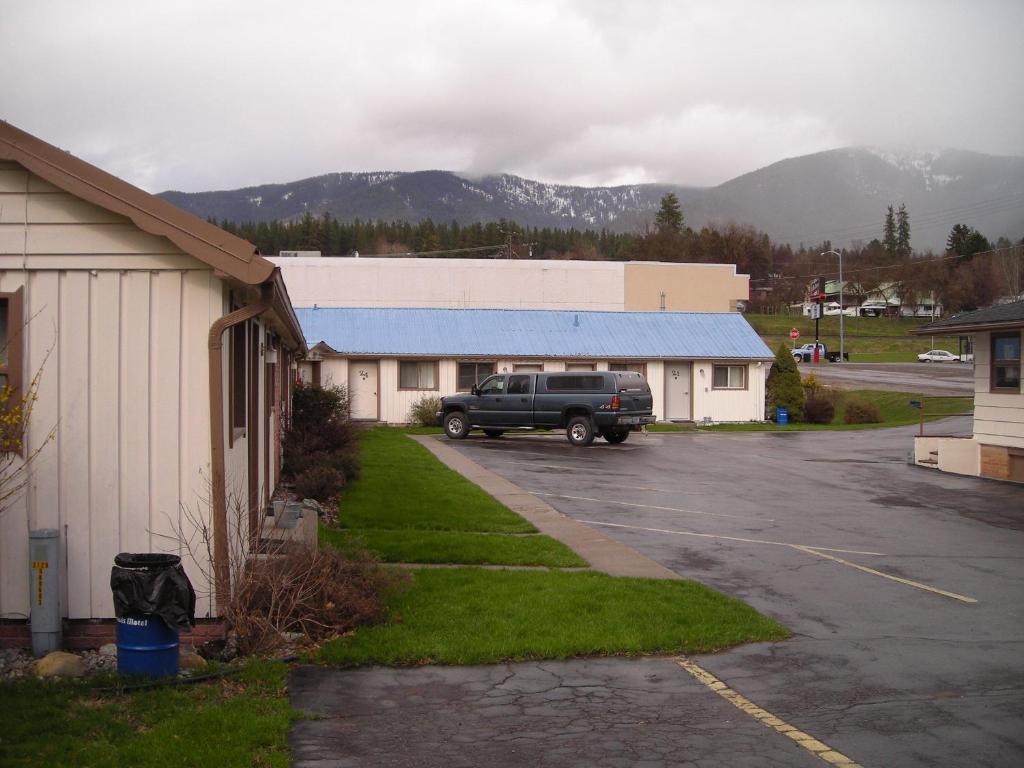Falls Motel Thompson Falls Buitenkant foto