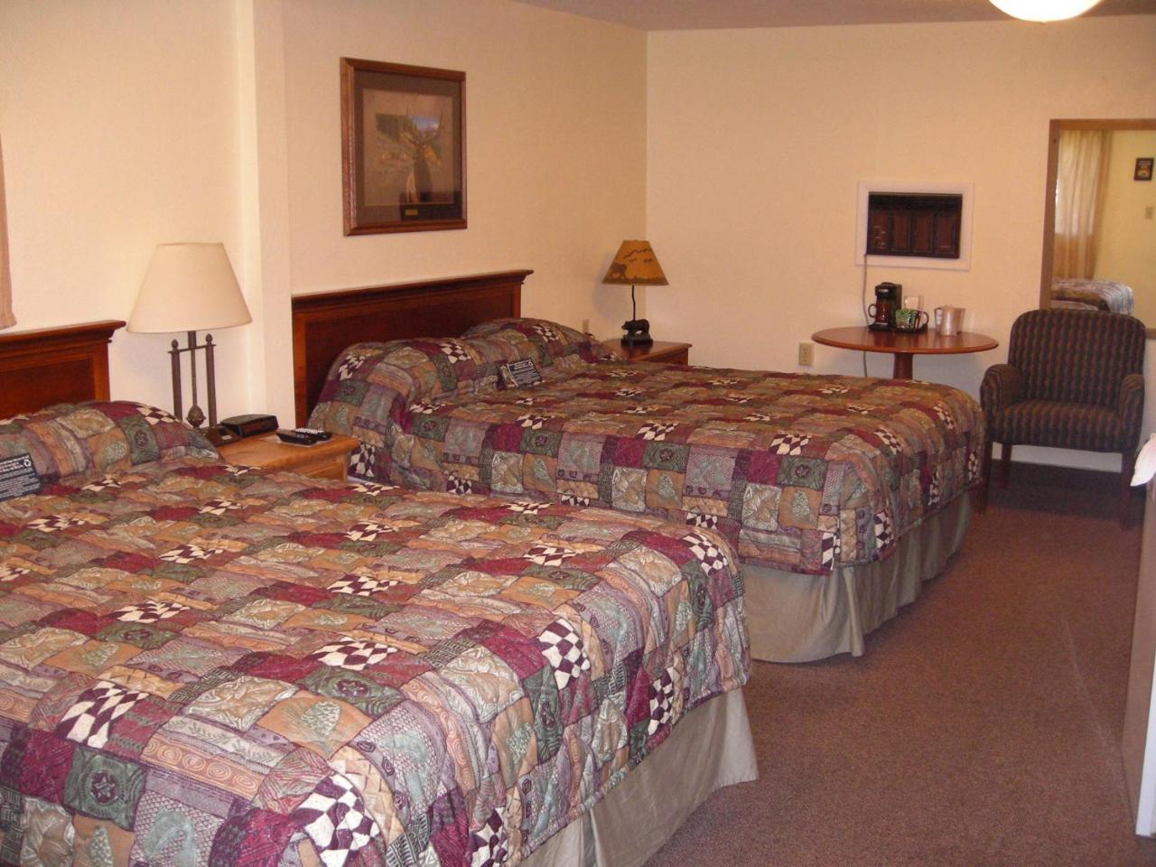 Falls Motel Thompson Falls Buitenkant foto